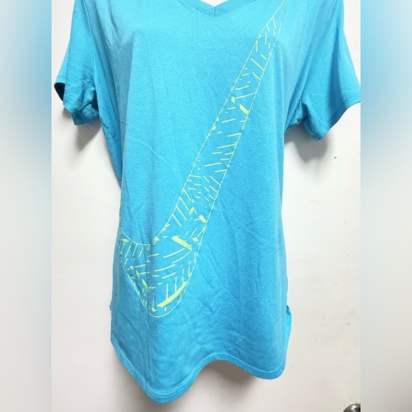 Nike Women's Aqua V-Neck Tee - Picture 3 of 7